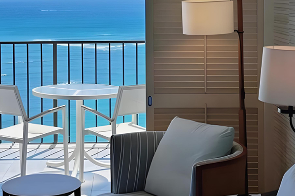 【日本】輕奢瀨底島沖繩4日-萬座毛天空蔚藍海景觀.美之海水族館.玉泉洞.燒肉吃到飽.美國村