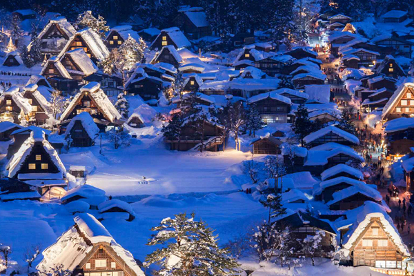 【日本】星雪戀北陸飛驒小京都5日‧新穗高纜車.白川鄉合掌村.採草莓體驗.兼六園.雪見庄川峽遊船