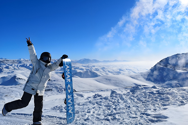 【韓國】冬季小玩家華川冰釣首爾５日~華川冰雪祭.超人氣滑雪.樂天世界.弘大.現代Outlet.塗鴉秀.仁川想象空間