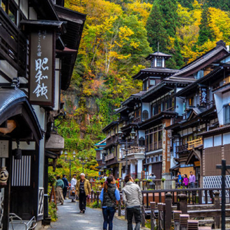 限量搶購東北浪漫5日~銀山溫泉.奧入瀨溪流.小岩井.內陸鐵道.採果樂.螃蟹吃到飽.升等三晚溫泉