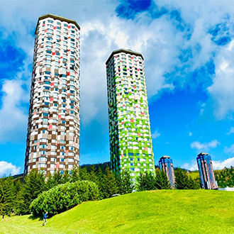 北海道星野TOMAMU渡假村5日.釧路濕原.絕景藍白金青池.牧羊犬綿羊秀.採果樂.帶廣神社.活螃蟹饗宴