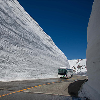 絕景雪牆立山黑部雙溫泉5日.螃蟹吃到飽.上高地.白川鄉合掌村.近江八幡.平等院.名古屋希爾頓