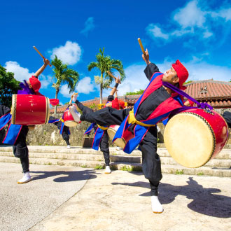 
藍在沖繩4日.星野OMO.IG爆紅瀨長島.未來樂園.玉泉鐘乳石洞.系滿漁港海鮮.燒肉.涮涮鍋吃到飽. 