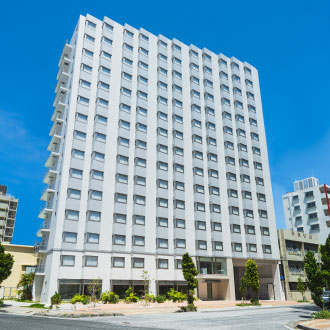 那霸倫勃朗風格飯店