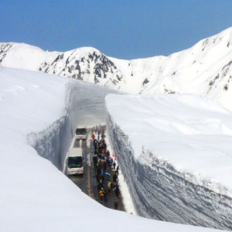 夢幻立山黑部雪牆-長良川鐵道．童話白川鄉合掌村．神之秘境上高地．惠那峽遊船．名花之里．美食饗宴６日
