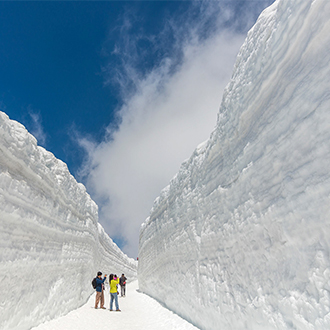 台中出發.星體驗神戶立山雪牆雙溫泉5日.神戶牛.保住琵琶湖美爵酒水暢飲.飛驒小京都.合掌村.蕎麥麵體驗.兼六園