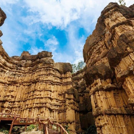 春節不打烊-清邁5+1日~南奔火車體驗、馬車陶瓷DIY、大象學校、茵他儂國家公園、升等一晚五星飯店(含稅)＊0214-0222報名，第二人折6000